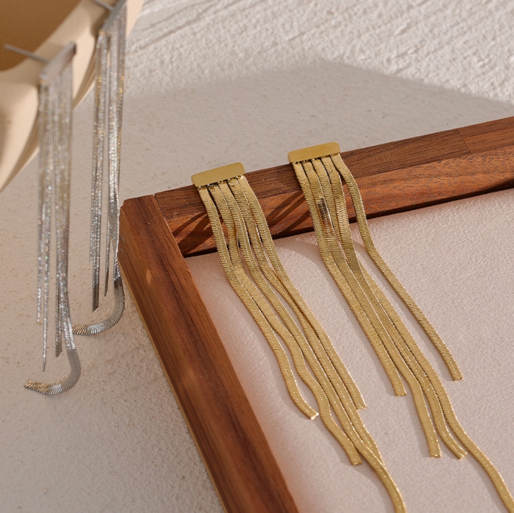 Gorgeous Long Golden Chain Tassel Earrings - Picture 1 of 5